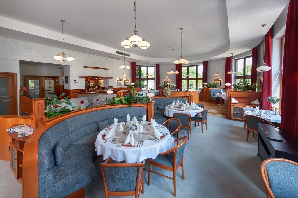 April Hotel Panorama Rychnov nad Kneznou Extérieur photo