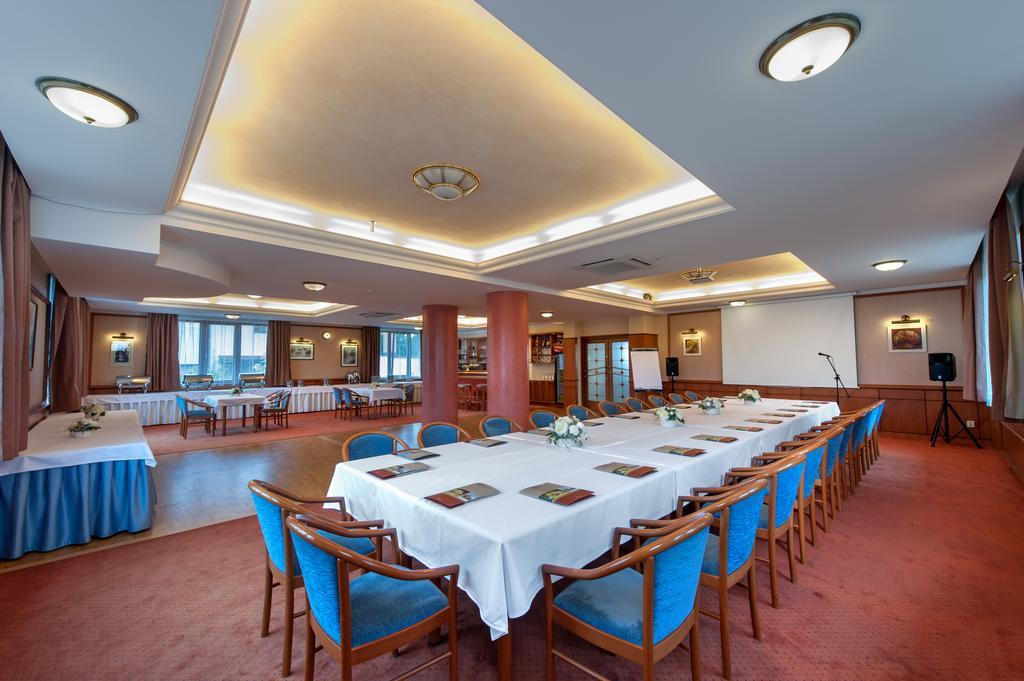 April Hotel Panorama Rychnov nad Kneznou Extérieur photo