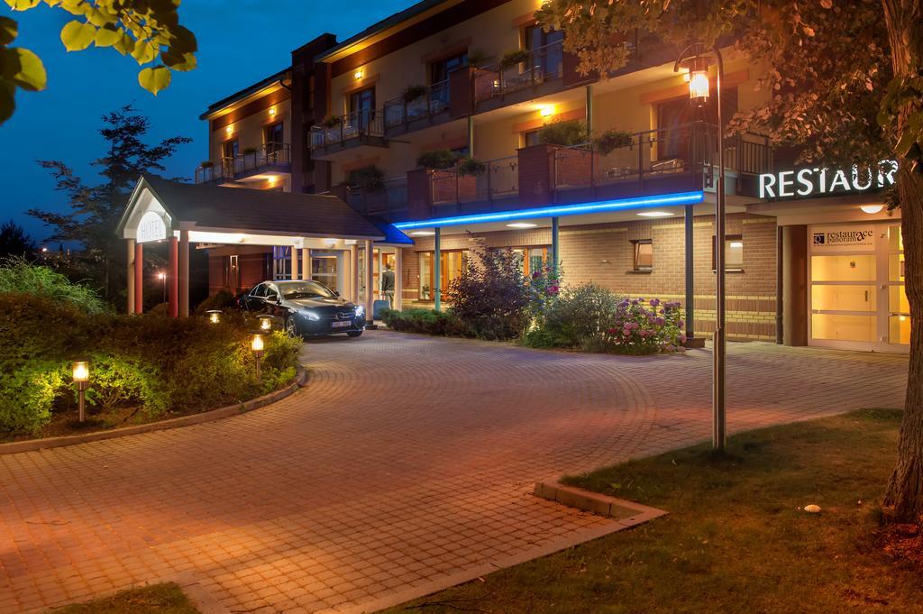 April Hotel Panorama Rychnov nad Kneznou Extérieur photo