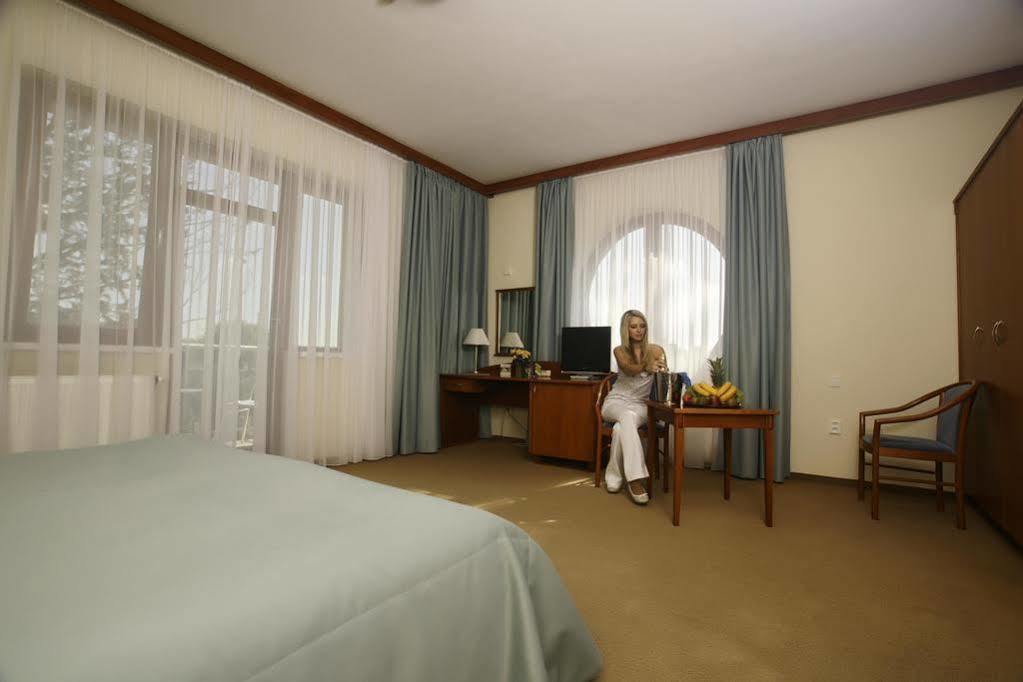 April Hotel Panorama Rychnov nad Kneznou Extérieur photo